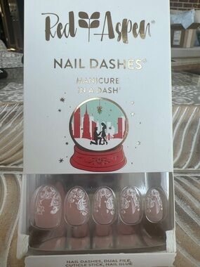 NEW Red Aspen Nail Dashes Press-On Nails Under Manhattan Mistletoe, Shamil